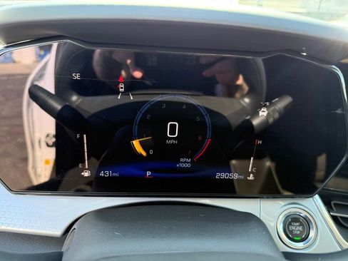 Used 2025 Chevrolet Trax LT image 24