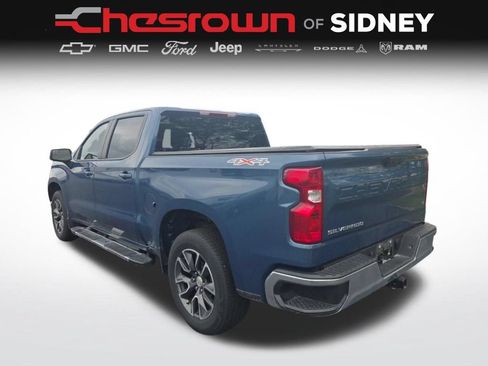 Used 2024 Chevrolet Silverado 1500 LT AWD/4WD image 7