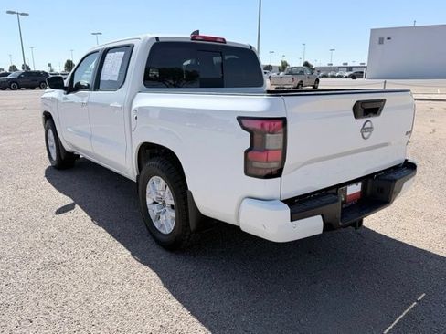 Used 2024 Nissan Frontier SV w/ SV Convenience Package RWD image 8