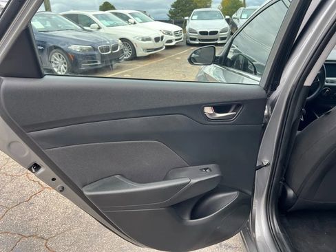 Used 2022 Hyundai Accent SEL image 24