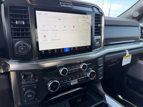 New 2026 Ford F350 King Ranch w/ FX4 Off-Road Package image 15