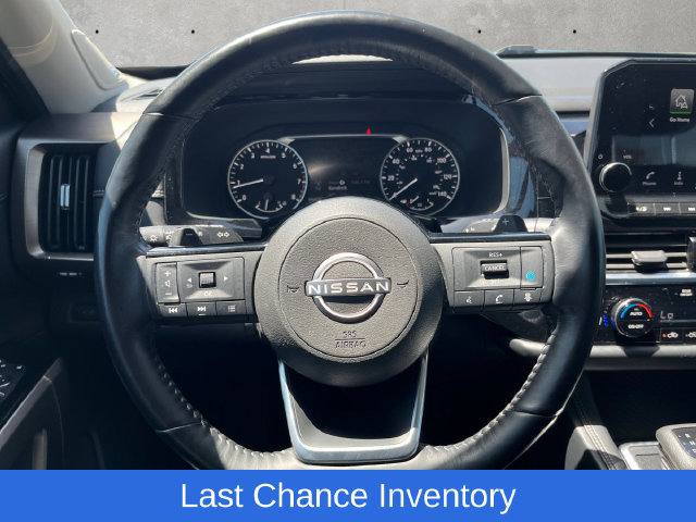 Certified 2023 Nissan Pathfinder Platinum w/ Cargo Package AWD/4WD image 21