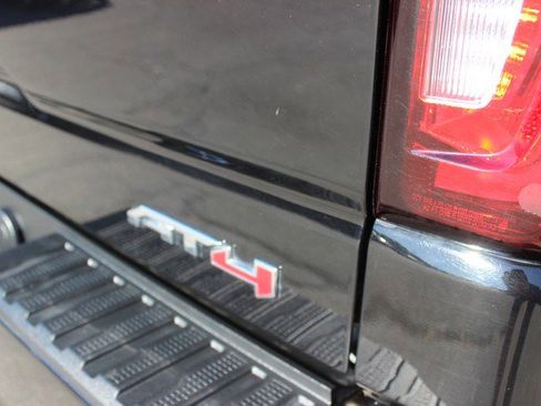 Used 2021 GMC Sierra 1500 AT4 w/ AT4 Value Package image 16