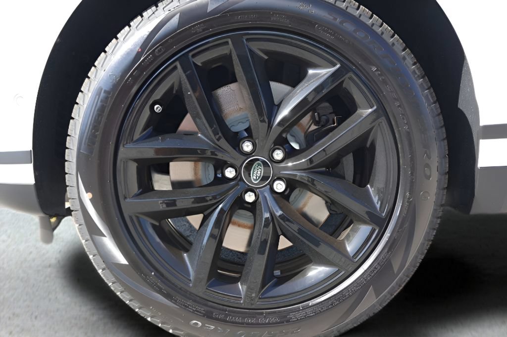 New 2026 Land Rover Range Rover Velar S AWD/4WD image 9