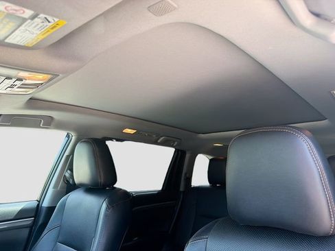 Used 2019 Toyota Highlander Limited Platinum AWD/4WD image 28