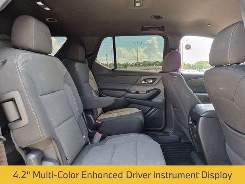 Used 2022 Chevrolet Traverse LT FWD image 27