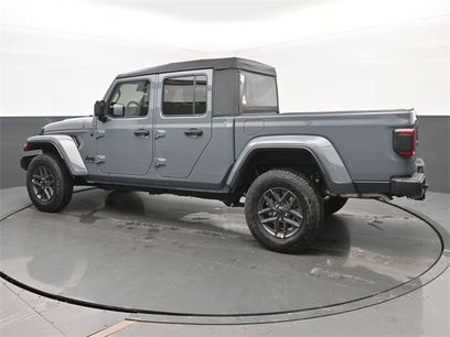 New 2025 Jeep Gladiator Sport
