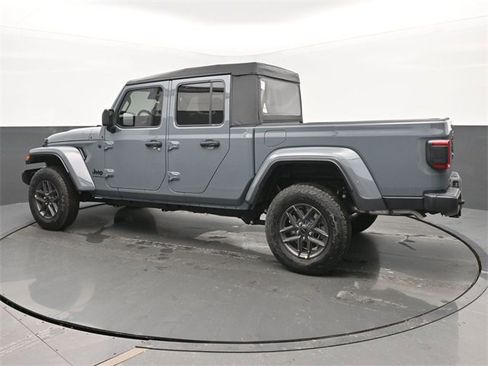 New 2025 Jeep Gladiator Sport image 3