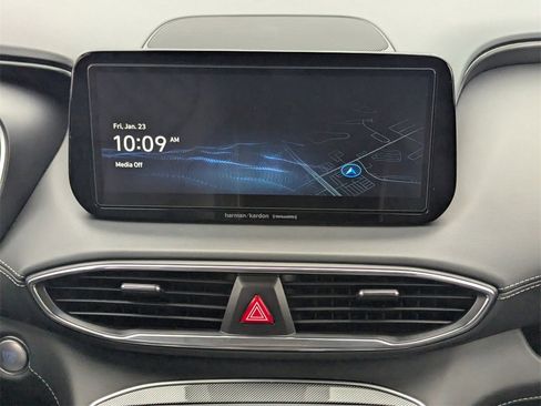 Certified 2022 Hyundai Santa Fe Limited image 17