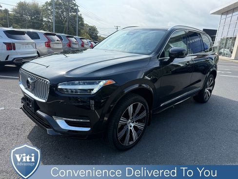 Certified 2023 Volvo XC90 T8 Plus w/ Protection Package image 4