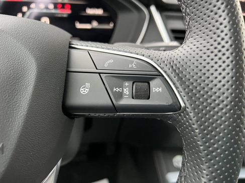 Certified 2025 Audi Q5 Prestige w/ Prestige Package image 17