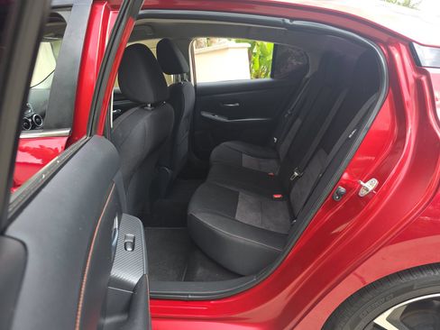 Used 2021 Nissan Sentra SR FWD image 14