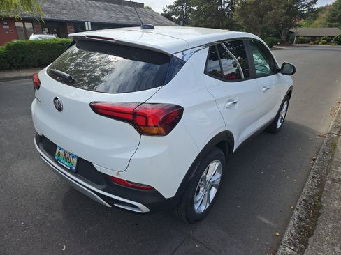 Used 2023 Buick Encore GX Preferred w/ Cold Weather Comfort Package AWD/4WD image 5