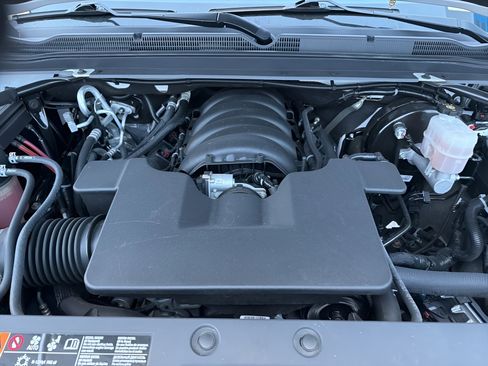 Used 2020 Chevrolet Suburban Premier w/ 6.2L Performance Package image 33