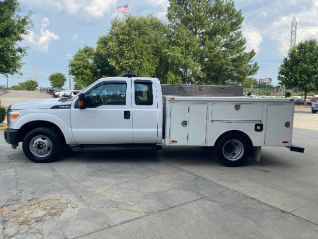 Used 2016 Ford F350 XL w/ Power Equipment Group RWD image 2