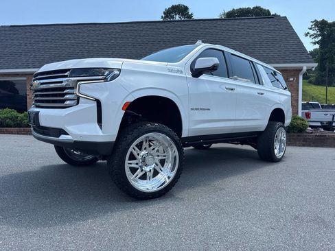 Used 2021 Chevrolet Suburban High Country image 7