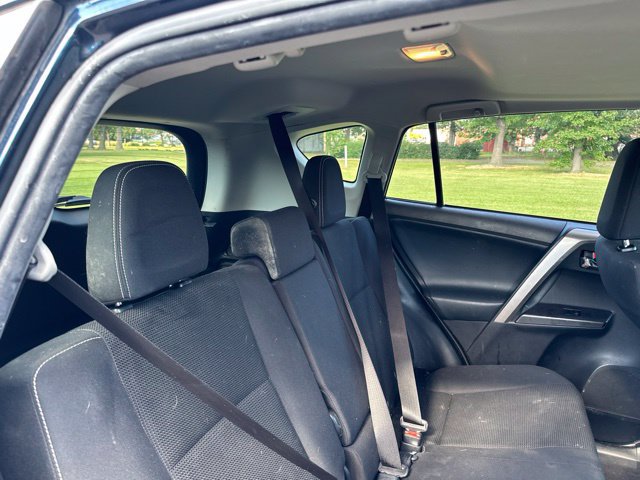 Used 2018 Toyota RAV4 XLE FWD image 20