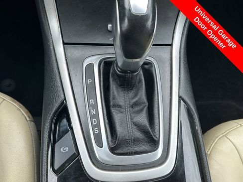 Used 2015 Ford Edge SEL w/ Equipment Group 201A image 6