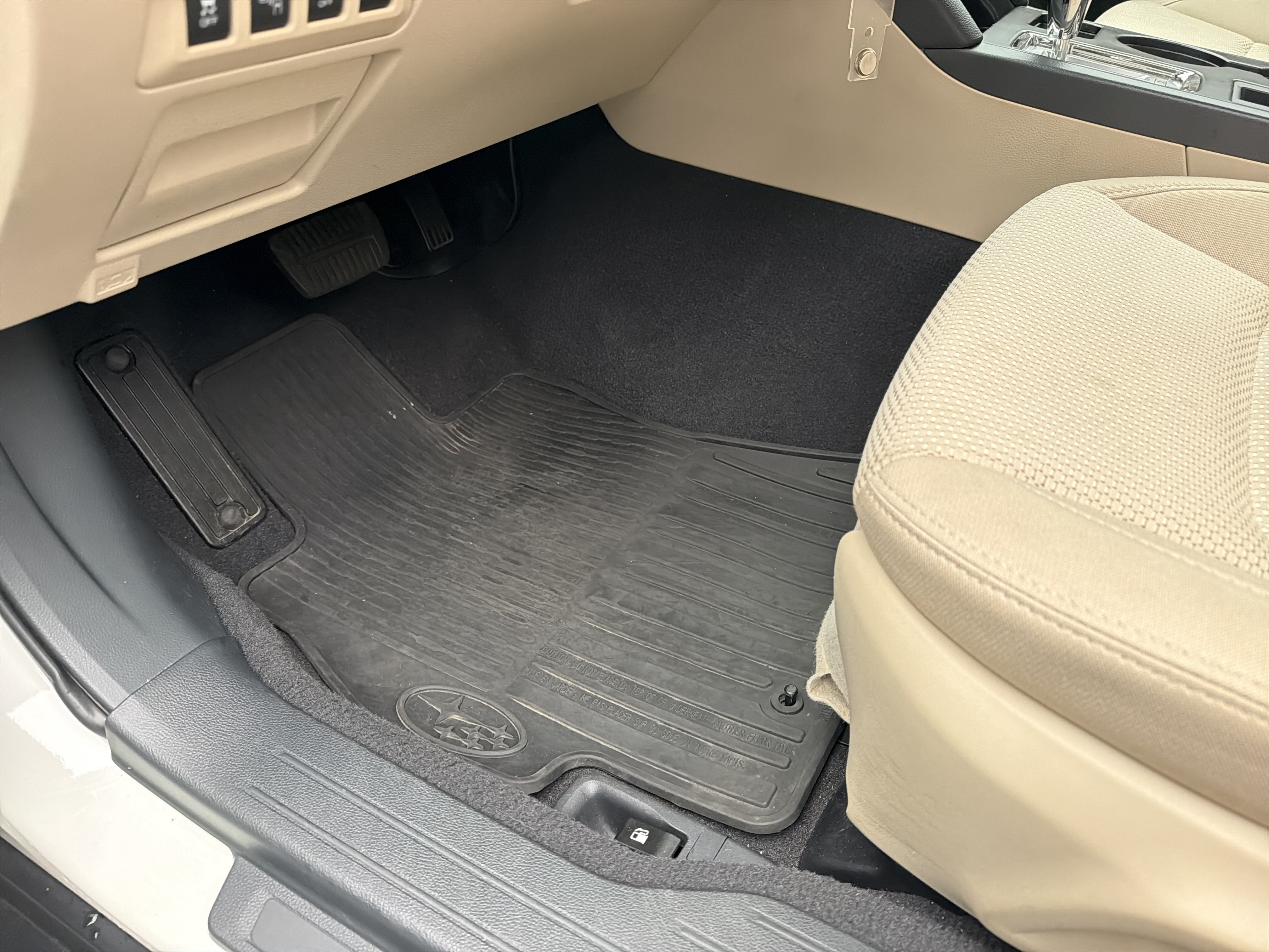 Used 2017 Subaru Outback 2.5i Premium AWD/4WD image 17