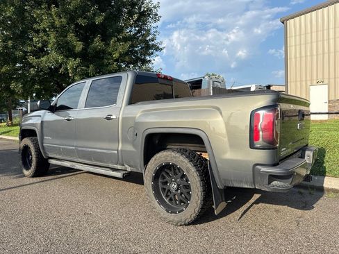 Used 2017 GMC Sierra 1500 Denali w/ Denali Ultimate Package AWD/4WD image 7