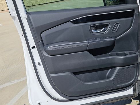 New 2025 Honda Pilot EX-L image 11
