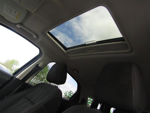 Used 2019 Ford EcoSport SE FWD image 12