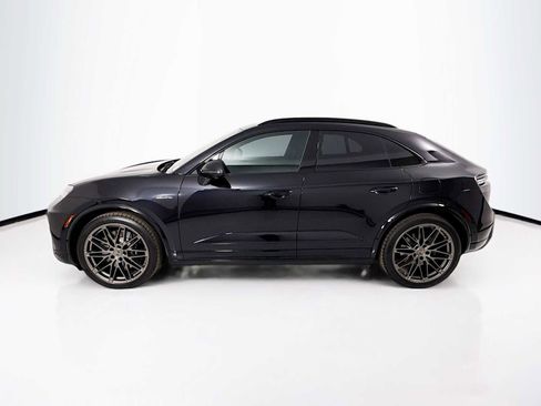 New 2025 Porsche Macan Turbo Electric image 2
