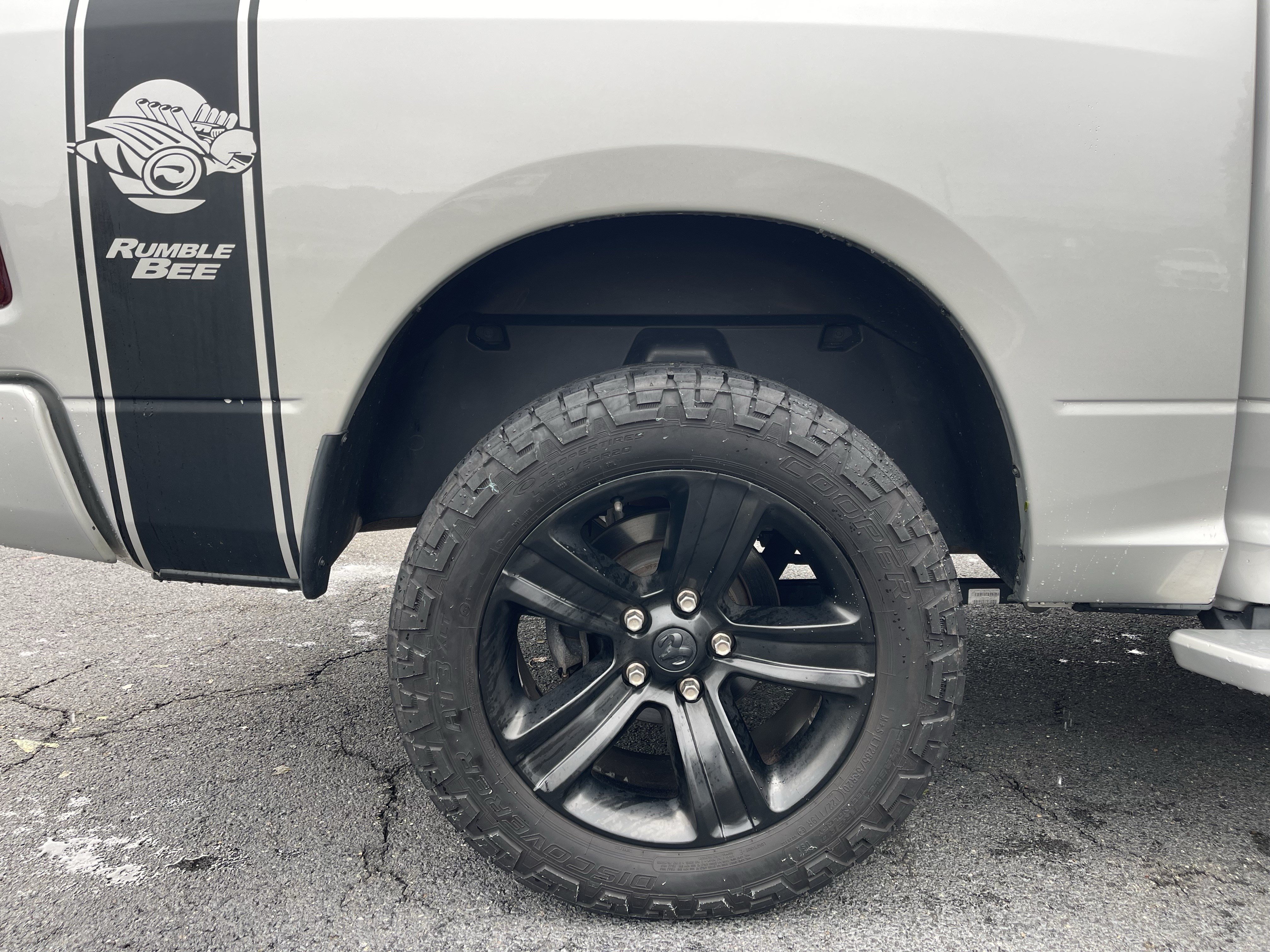 Used 2017 RAM 1500 Sport w/ Quick Order Package 26Q Night AWD/4WD image 9