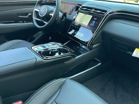 New 2024 Hyundai Tucson Limited image 13