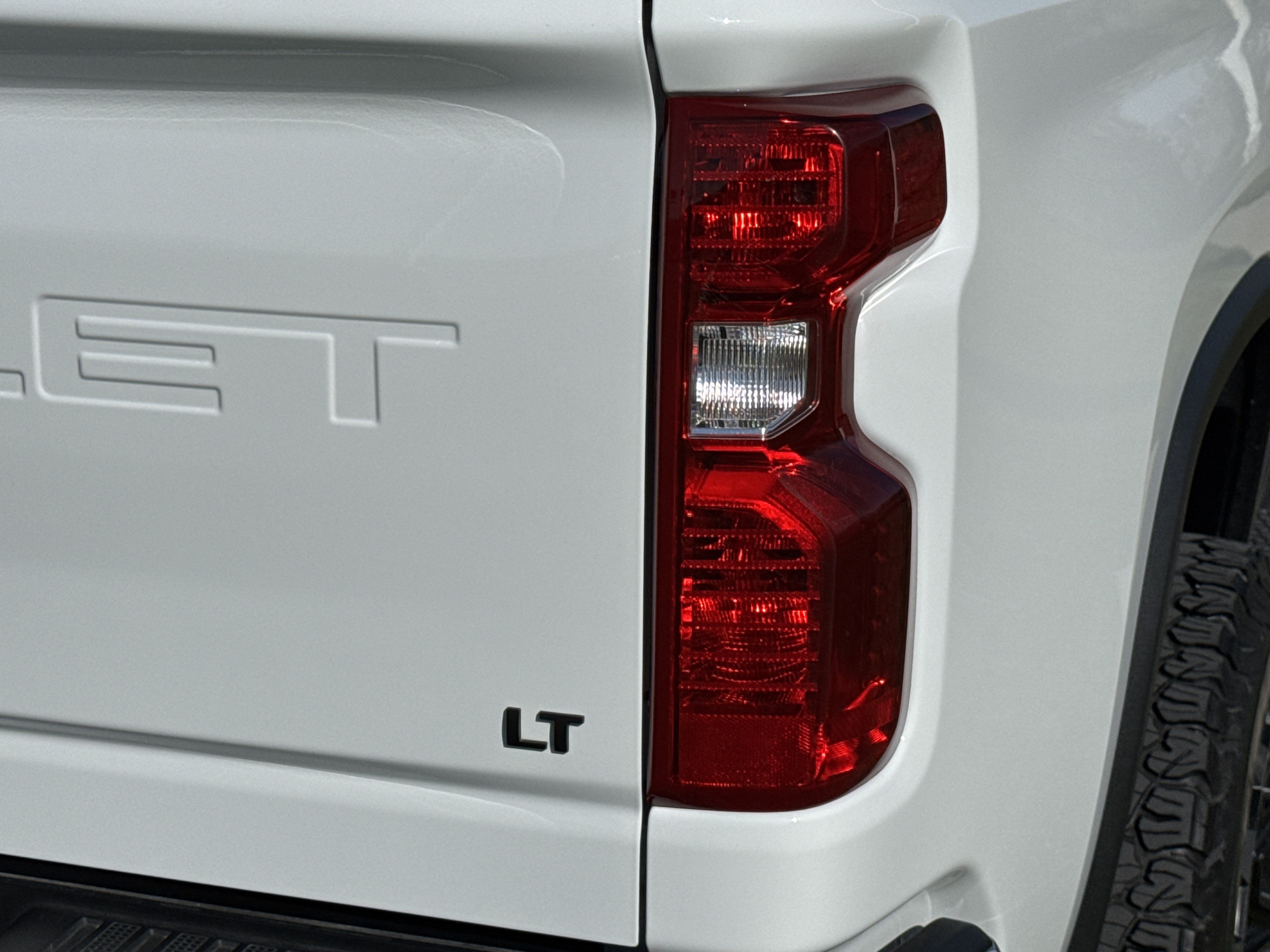 Used 2022 Chevrolet Silverado 3500 LT AWD/4WD image 11