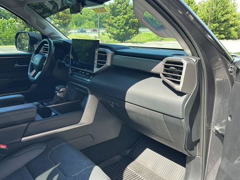 Used 2022 Toyota Tundra Limited AWD/4WD image 31