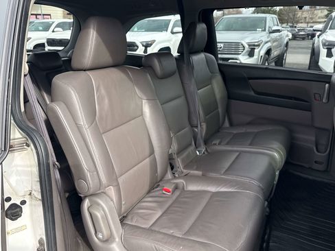 Used 2013 Honda Odyssey Touring image 18