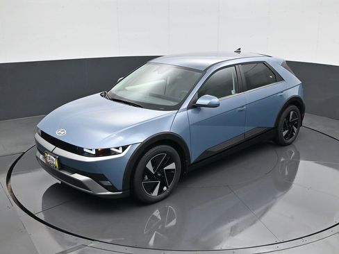 New 2026 Hyundai Ioniq 5 SEL image 13