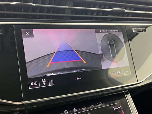 Used 2020 Audi Q7 3.0T Premium Plus image 31