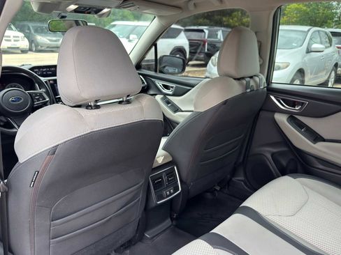 Used 2020 Subaru Forester Premium AWD/4WD image 23