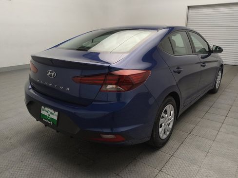Used 2020 Hyundai Elantra SE FWD image 9