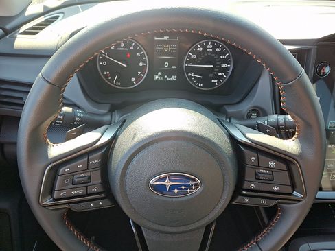 Certified 2025 Subaru Crosstrek 2.5i Limited AWD/4WD image 18