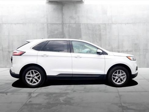 Certified 2024 Ford Edge SEL AWD/4WD image 5