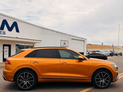 Used 2019 Audi Q8 Premium Plus w/ Premium Plus image 3