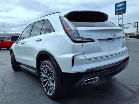 Used 2024 Cadillac XT4 Sport image 30