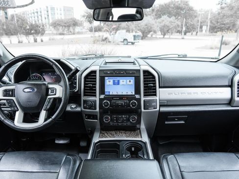 Used 2019 Ford F250 Lariat w/ Lariat Ultimate Package AWD/4WD image 40