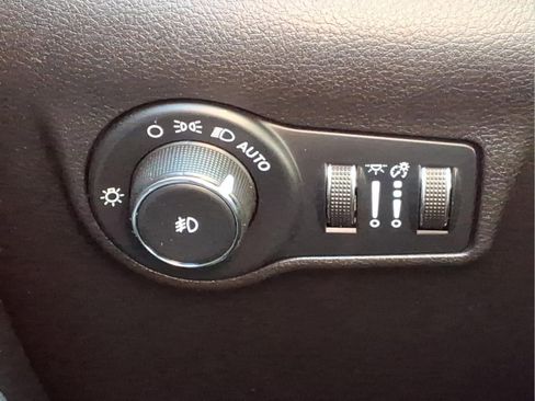 Used 2023 Jeep Compass Limited AWD/4WD image 19