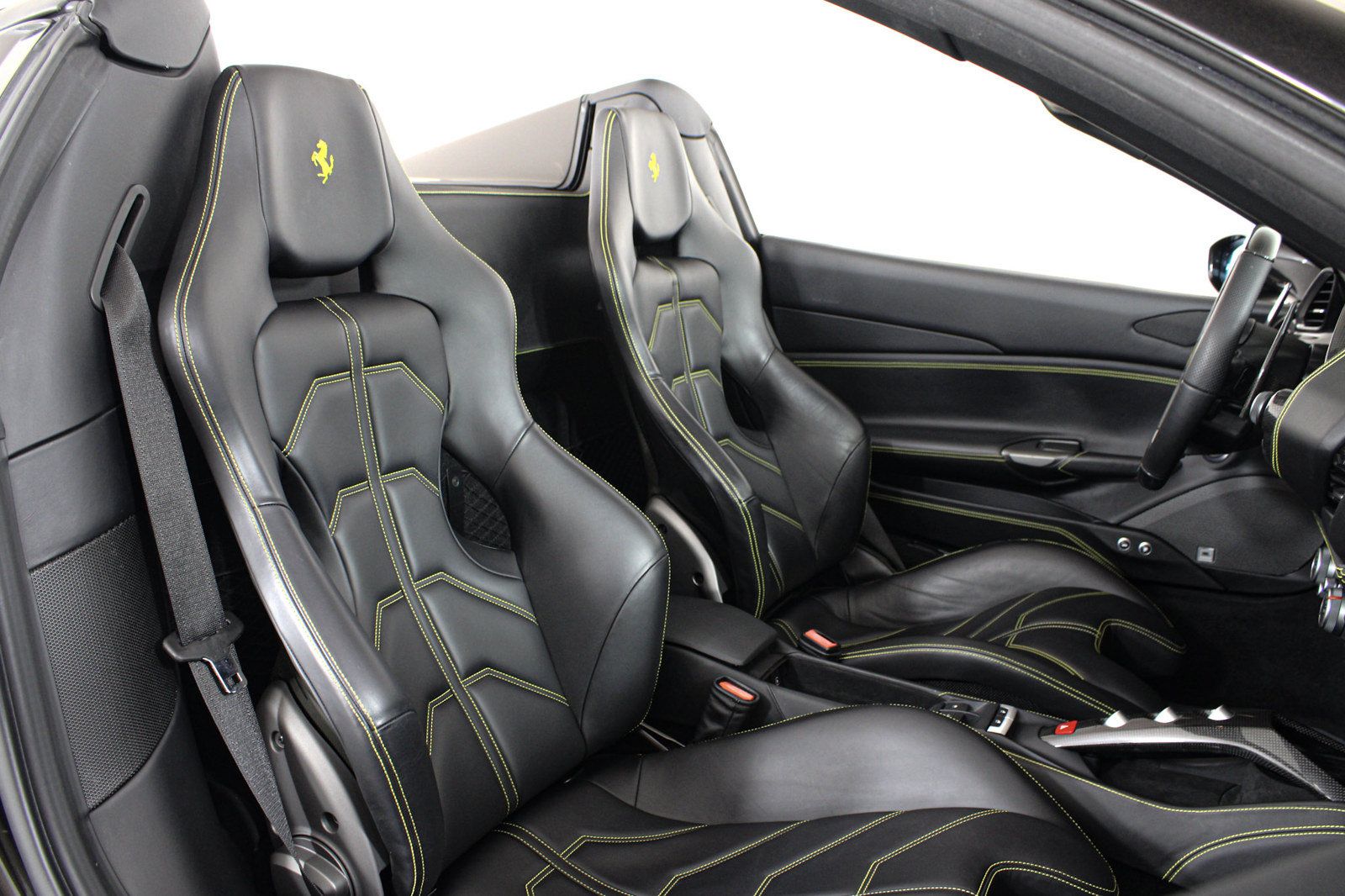 Certified 2017 Ferrari 488 Spider RWD image 28