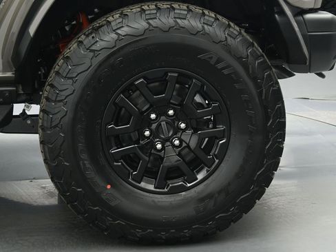 New 2025 Ford Bronco Raptor w/ Interior Carbon Fiber Pack image 24