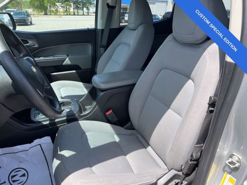 Used 2019 Chevrolet Colorado W/T w/ Custom Special Edition image 13
