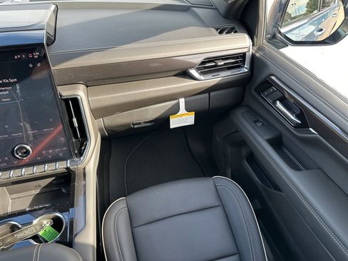 New 2026 GMC Yukon XL Elevation w/ Elevation Premium Package image 36