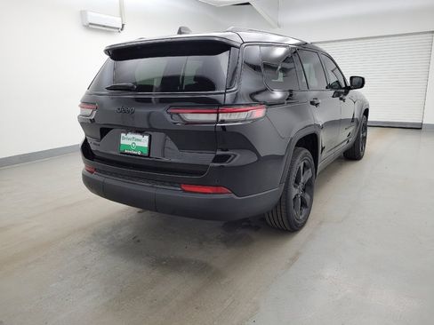 Used 2023 Jeep Grand Cherokee L Laredo image 9