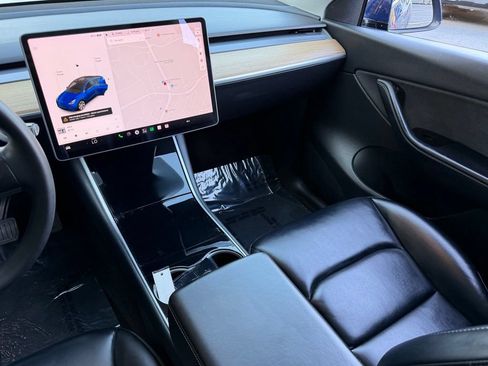 Used 2021 Tesla Model Y Long Range AWD/4WD image 42