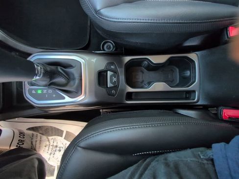 Certified 2021 Jeep Renegade Limited image 26