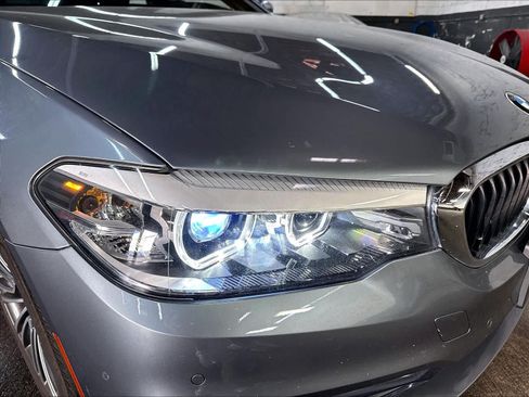Used 2019 BMW 530e RWD image 30